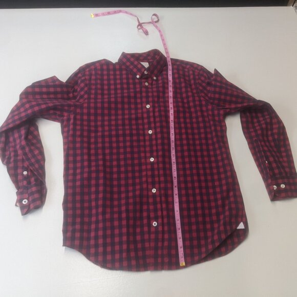 Gap Size Large Blue and Red Checkered Long Sleeved Button Down - Picture 12 of 16